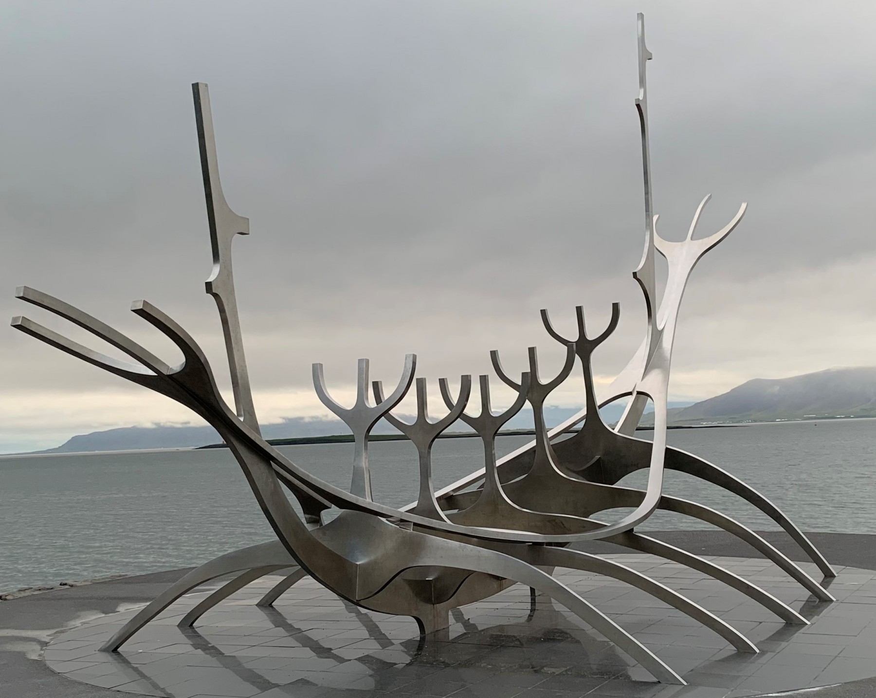 Sólfar, a gleaming stainless steel sculpture by Jón Gunnar Árnason